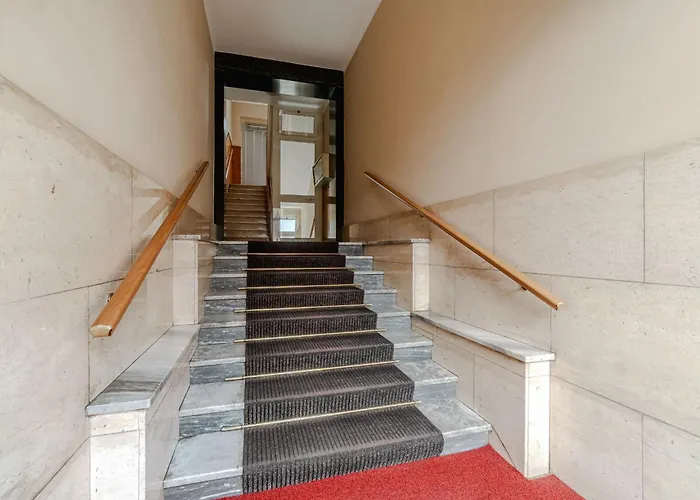 Guesthost - Charme E Comfort A Santa Rita * Turin
